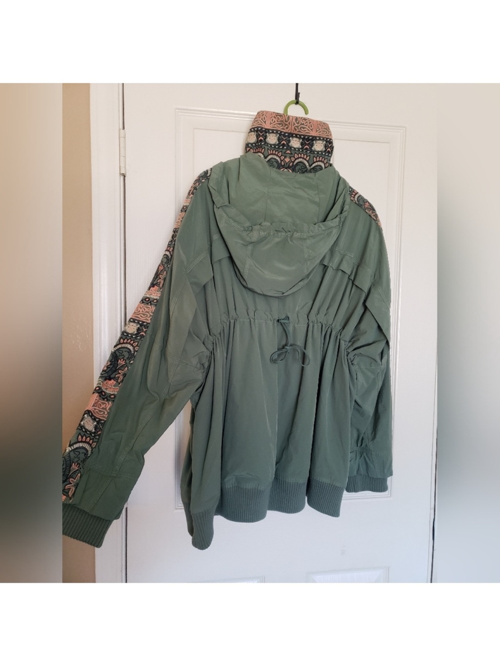 Free People FP Movement She Fly Anorak Windbreaker Hooded Embroidered Jacket XS - Picture 9 of 10
